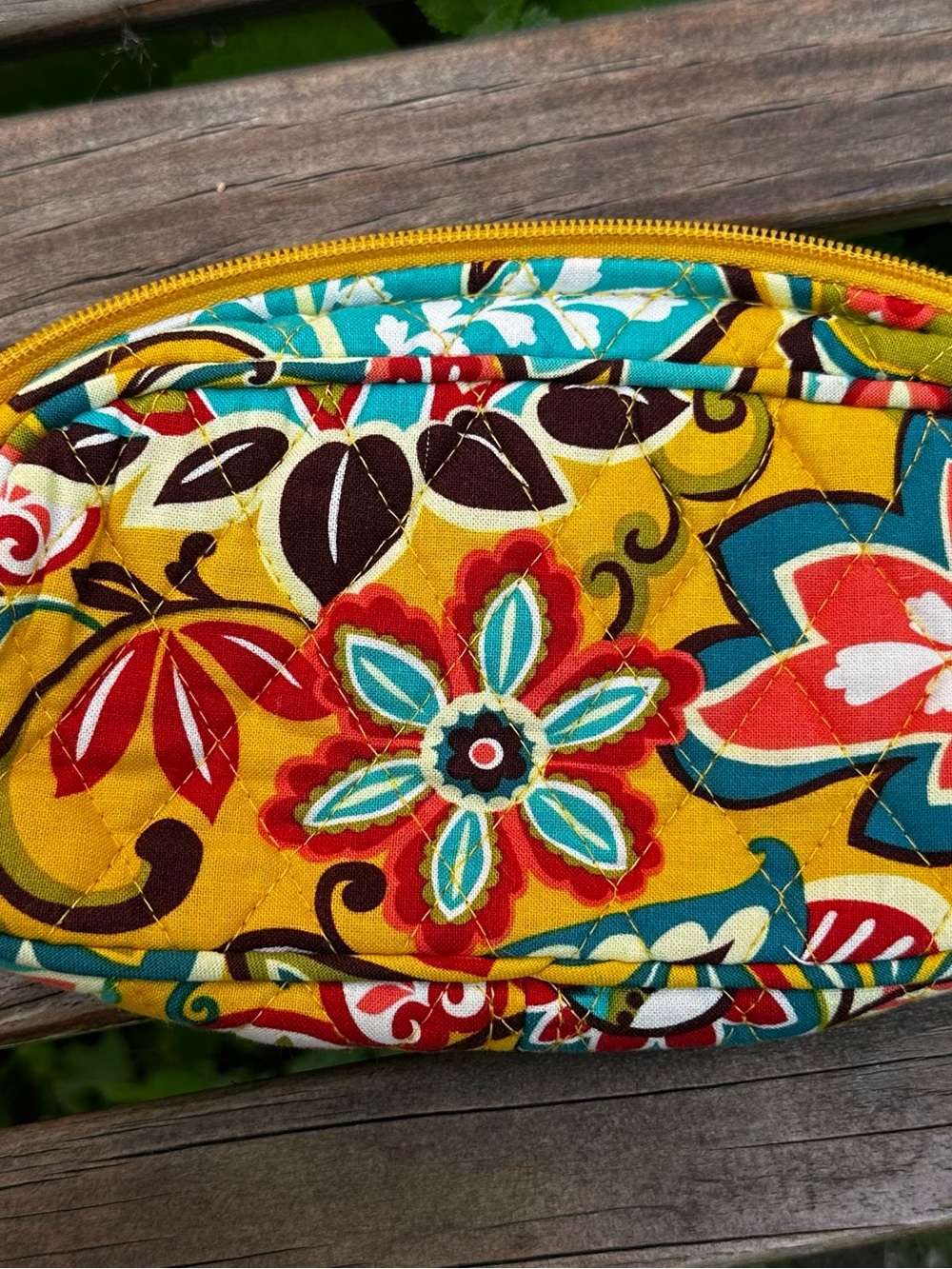 Vera Bradley Cosmetic Makeup Bag w/ Mirror Yellow Floral - Picture 5 of 7